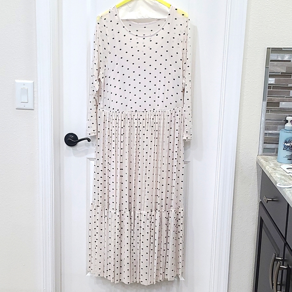 Worn 1x Torrid Ivory Polka Dot Mesh Tiered Ruffle Midi Dress - Picture 5 of 8